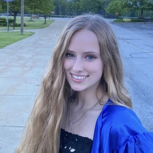 Meet your Posher, Marina